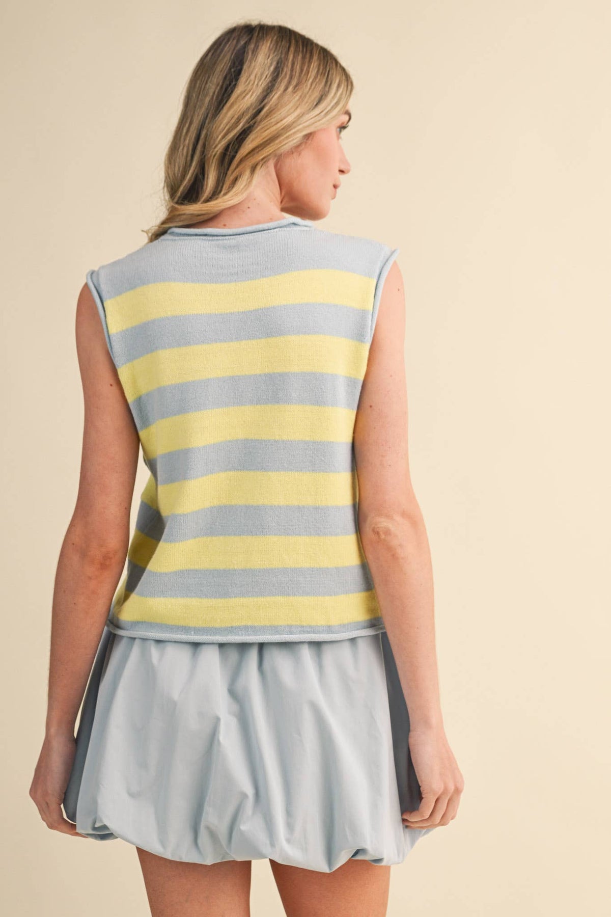 STRIPED KNIT SWEATER VEST MSW11347