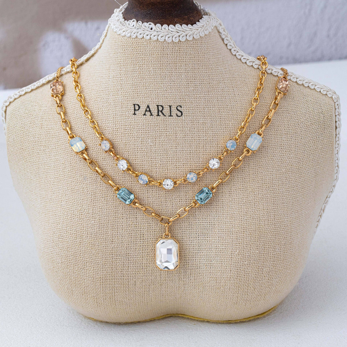 Pastel Layered Crystal Pendant Necklace Set | 80N93430