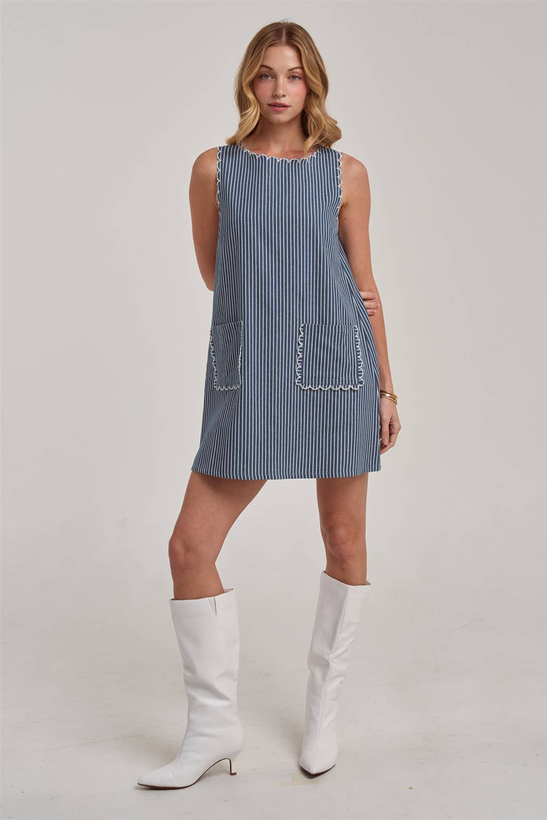 SLEEVELESS STRIPE DENIM MINI DRESSWITH SCALLOPED EMBROIDERY