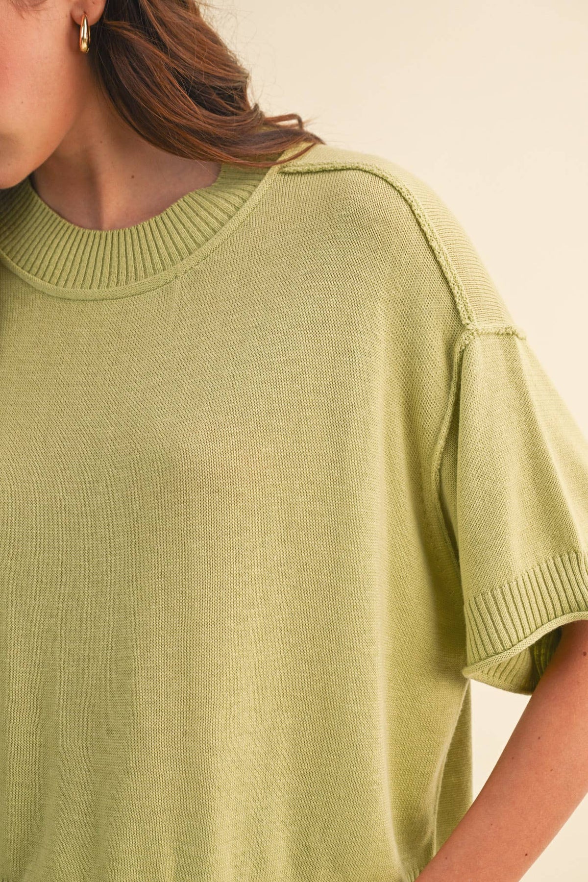 LIGHTWEIGHT KNIT MOCK NECK SHORT SLEEVE SWEATER MSW11311