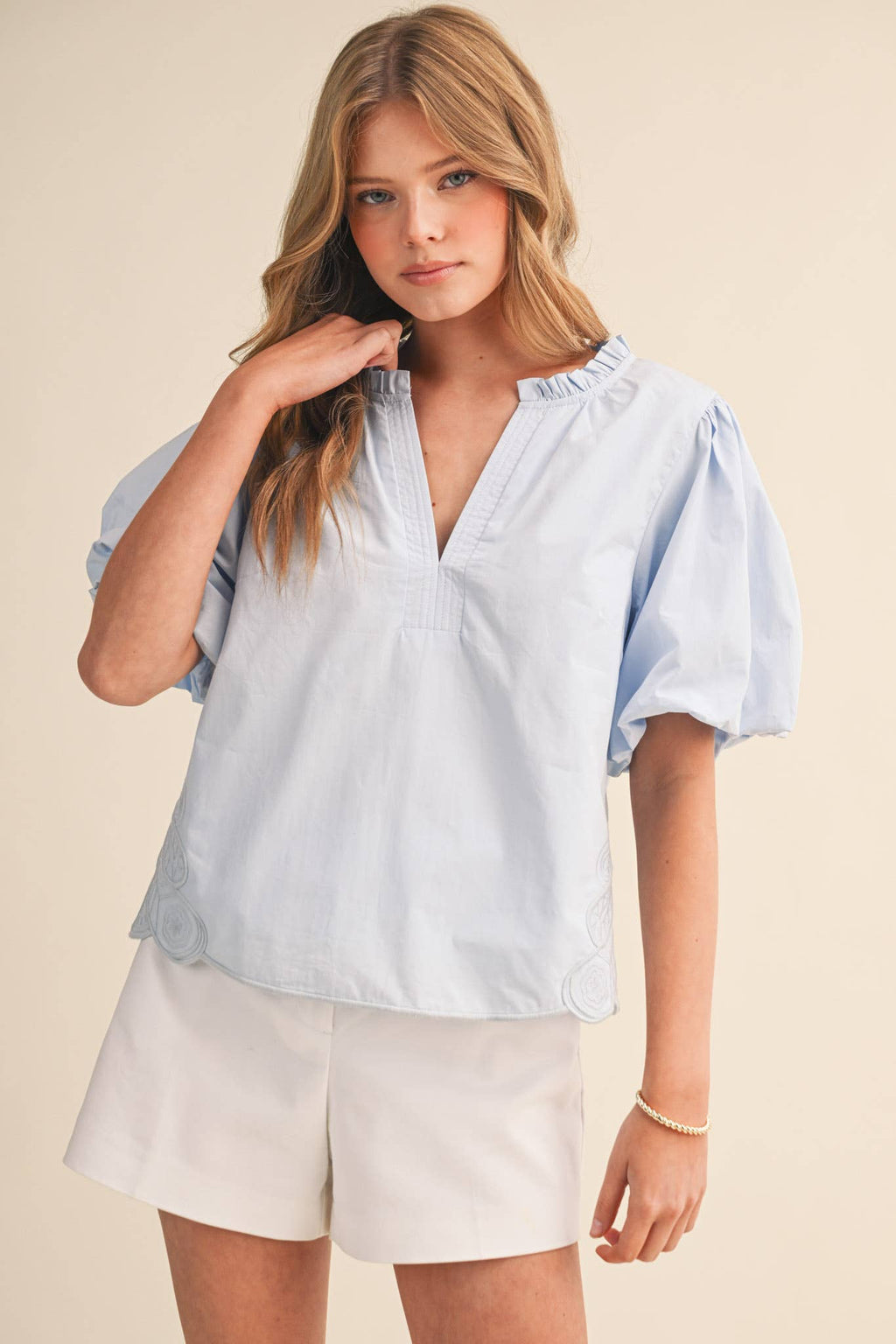 BUBBLE SLEEVE TOP WITH SIDE EMBROIDERY MTP4549