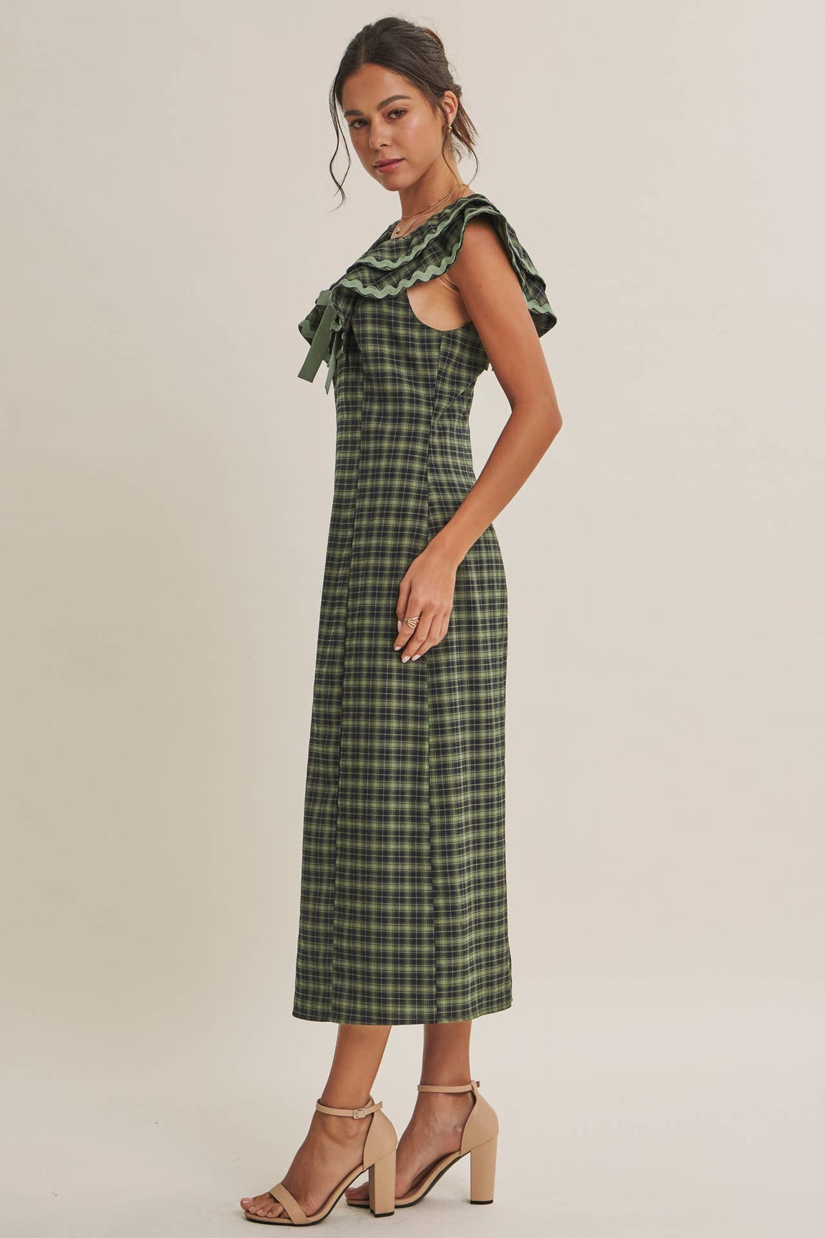 AUTUMN HARVEST RUFFLED PLAID BODY SKIMMING SLIT MIDI DRESS
