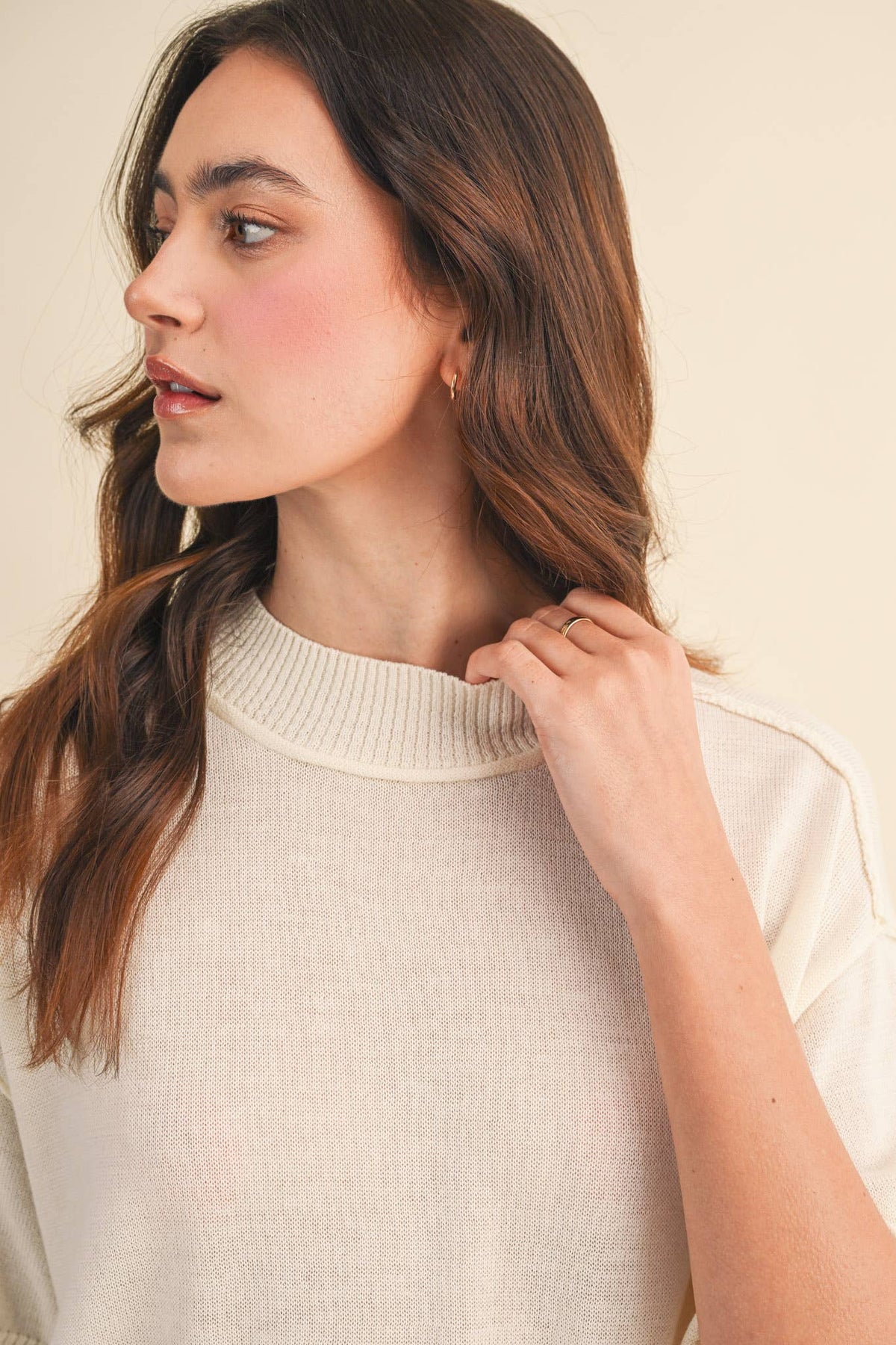 LIGHTWEIGHT KNIT MOCK NECK SHORT SLEEVE SWEATER MSW11311