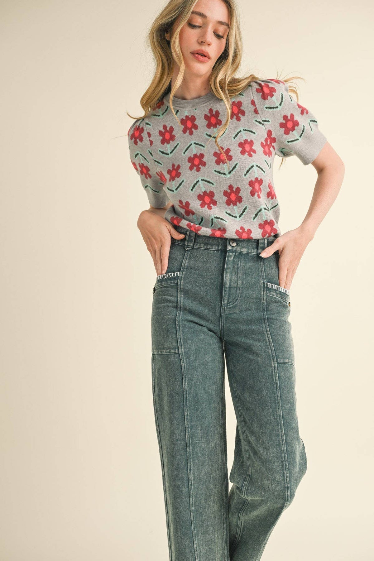 SHORT SLEEVE FLORAL KNIT SWEATER MSW10510
