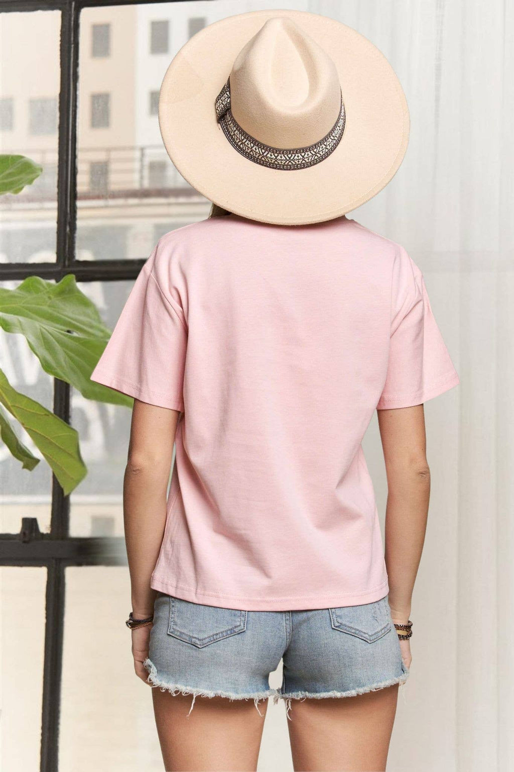 SOLID SHIRT W/PEARL ACCENT FLOWER PATCH- LET3629