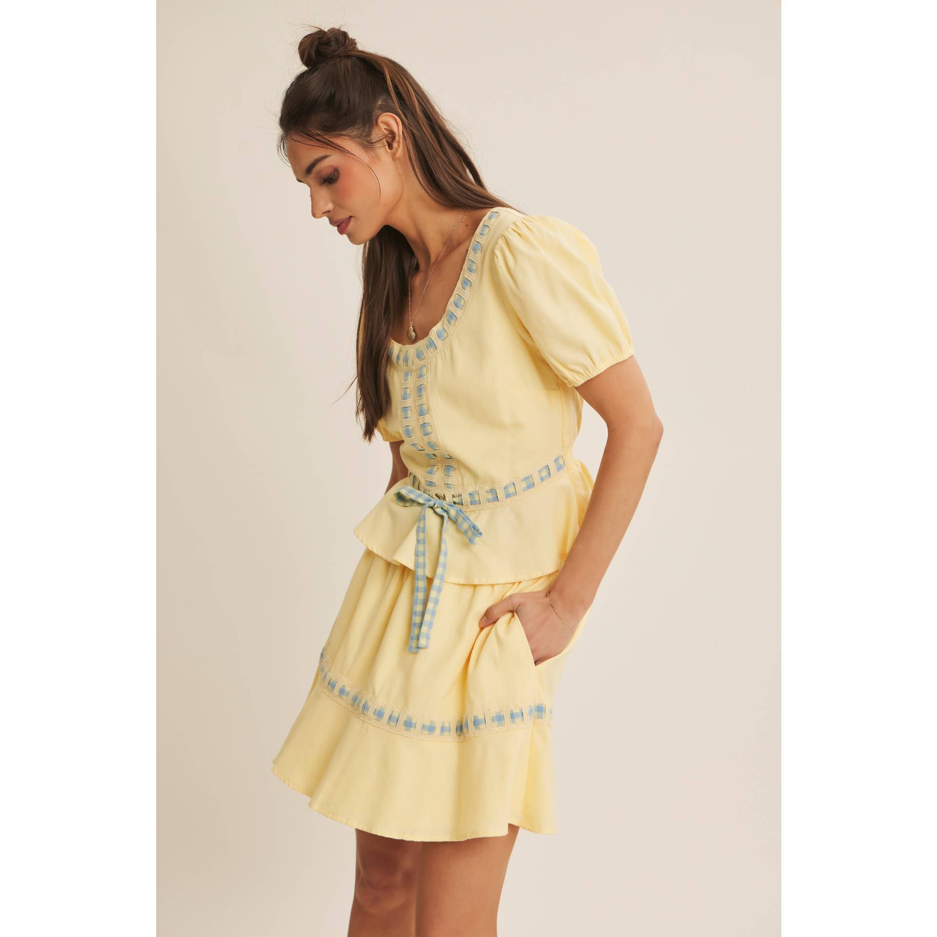 FRESH AND TIMELESS GINGHAM BOW FLARE MINI SKIRT