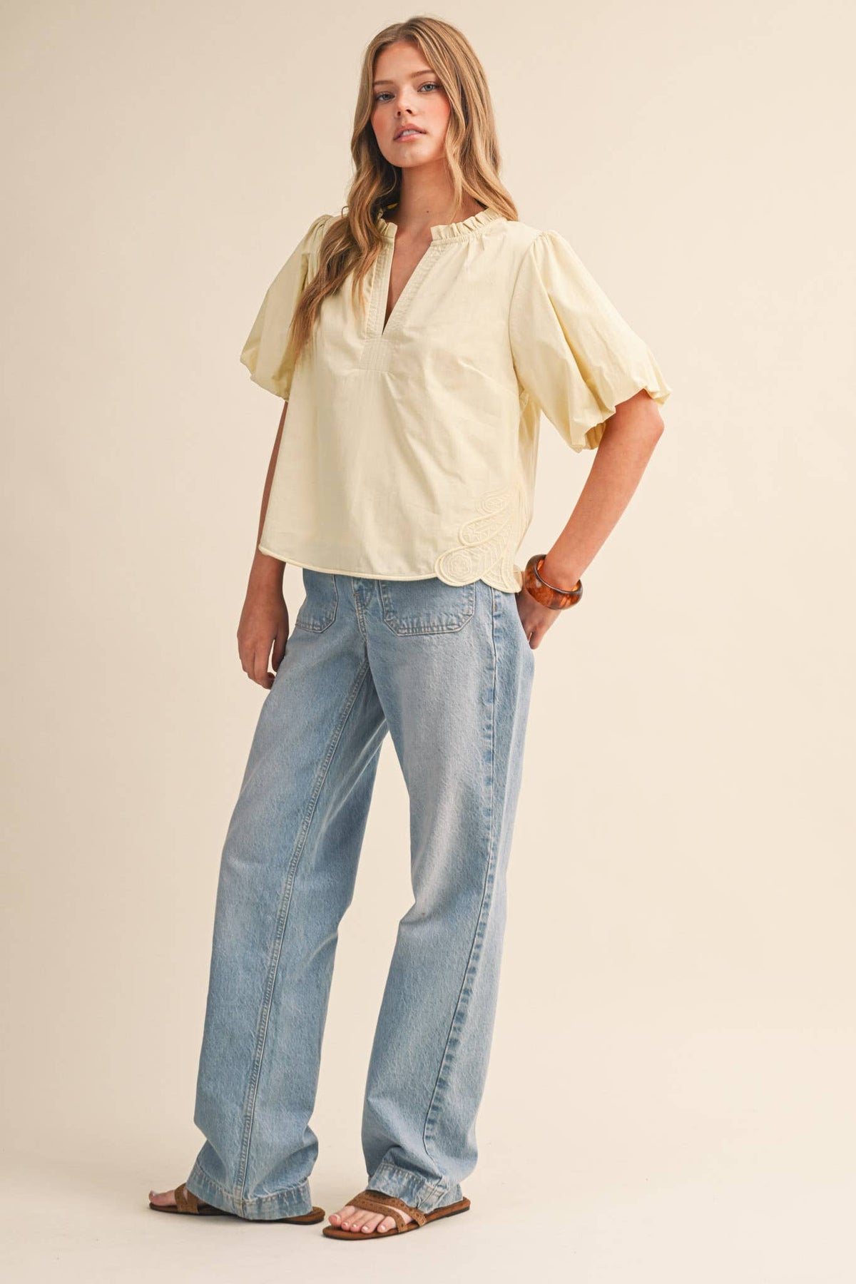 BUBBLE SLEEVE TOP WITH SIDE EMBROIDERY MTP4549