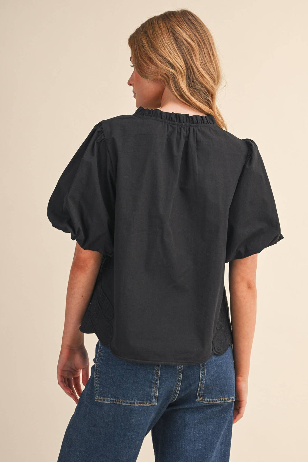 BUBBLE SLEEVE TOP WITH SIDE EMBROIDERY MTP4549