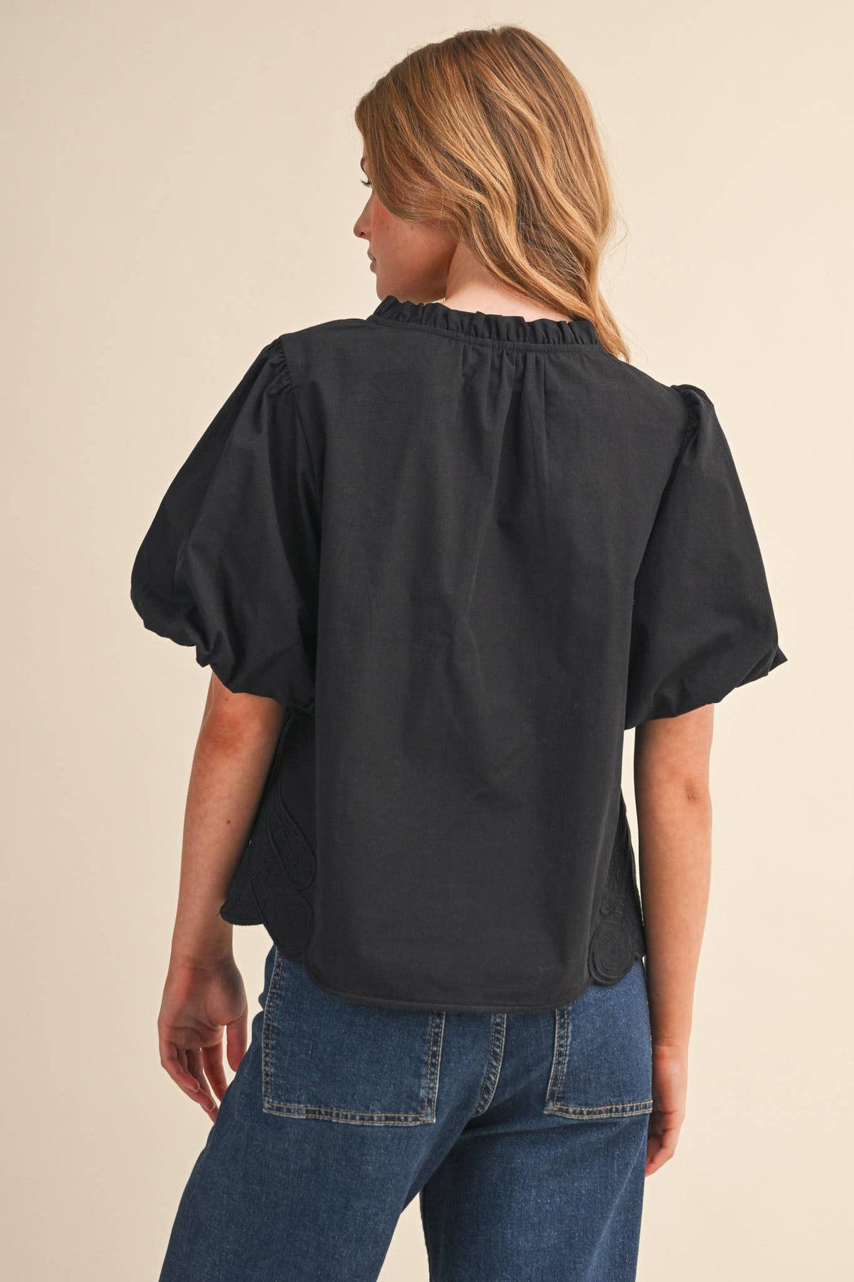 BUBBLE SLEEVE TOP WITH SIDE EMBROIDERY MTP4549