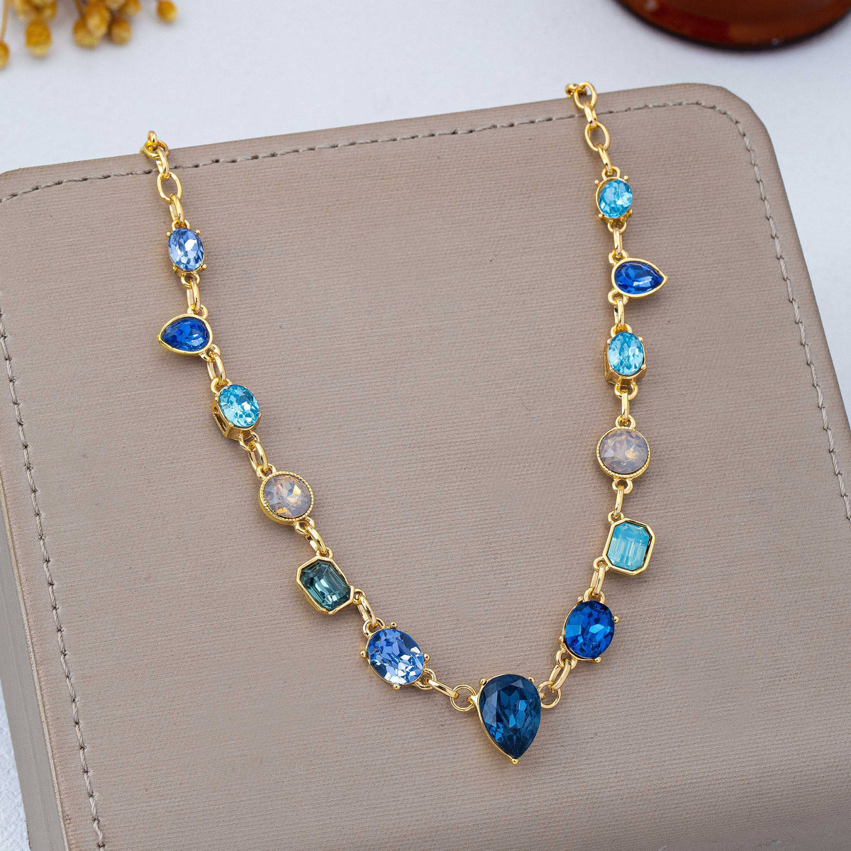Ombré Sapphire-Hued Crystal Statement Necklace | 80N93305