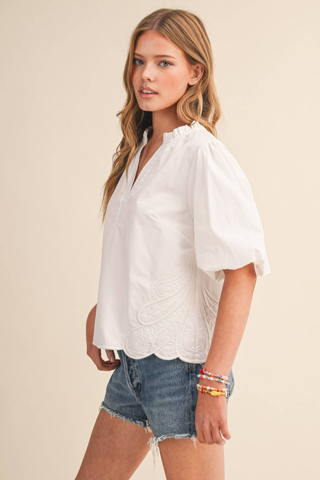 BUBBLE SLEEVE TOP WITH SIDE EMBROIDERY MTP4549