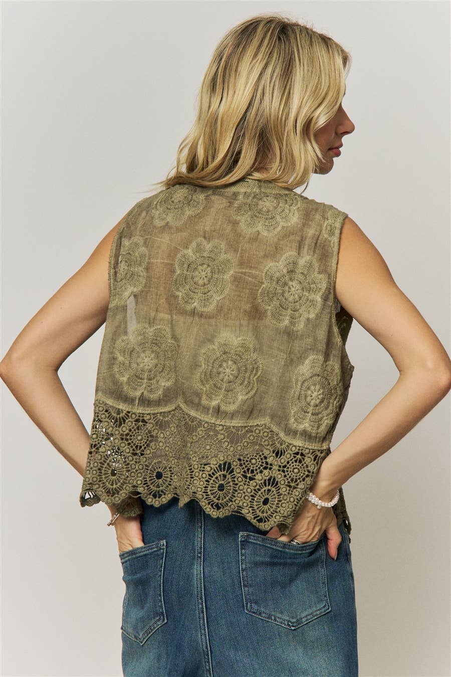 BOHO FLORAL CROCHET LACE VEST- LET4303