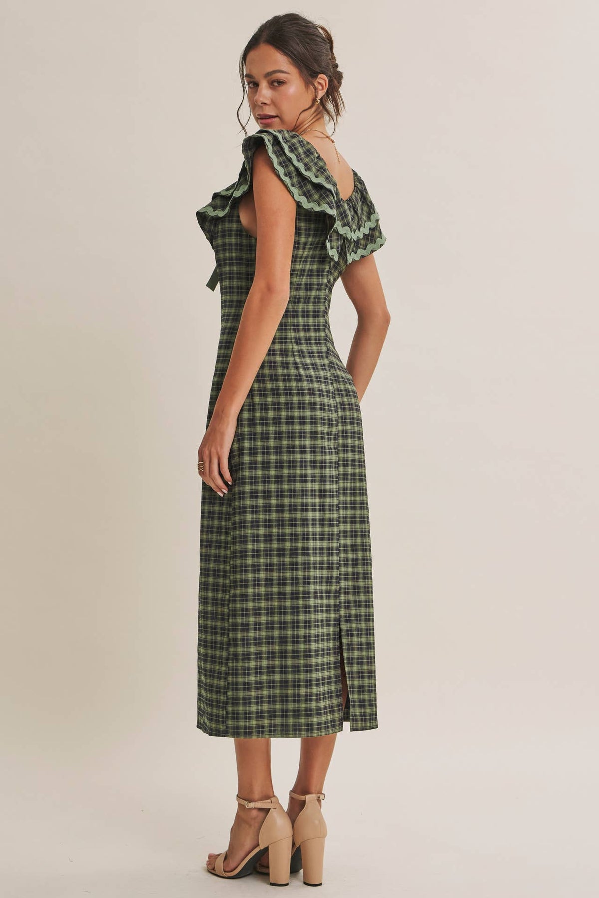 AUTUMN HARVEST RUFFLED PLAID BODY SKIMMING SLIT MIDI DRESS