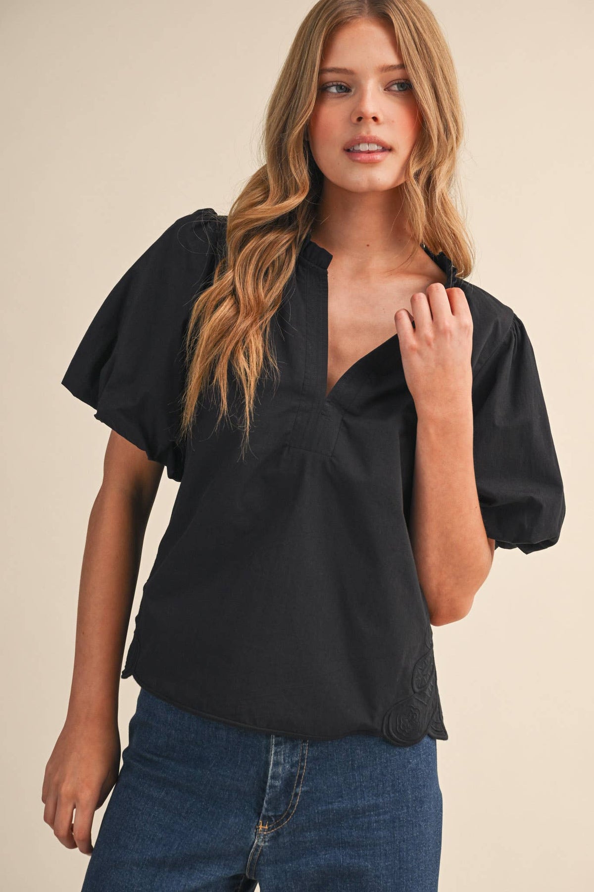 BUBBLE SLEEVE TOP WITH SIDE EMBROIDERY MTP4549
