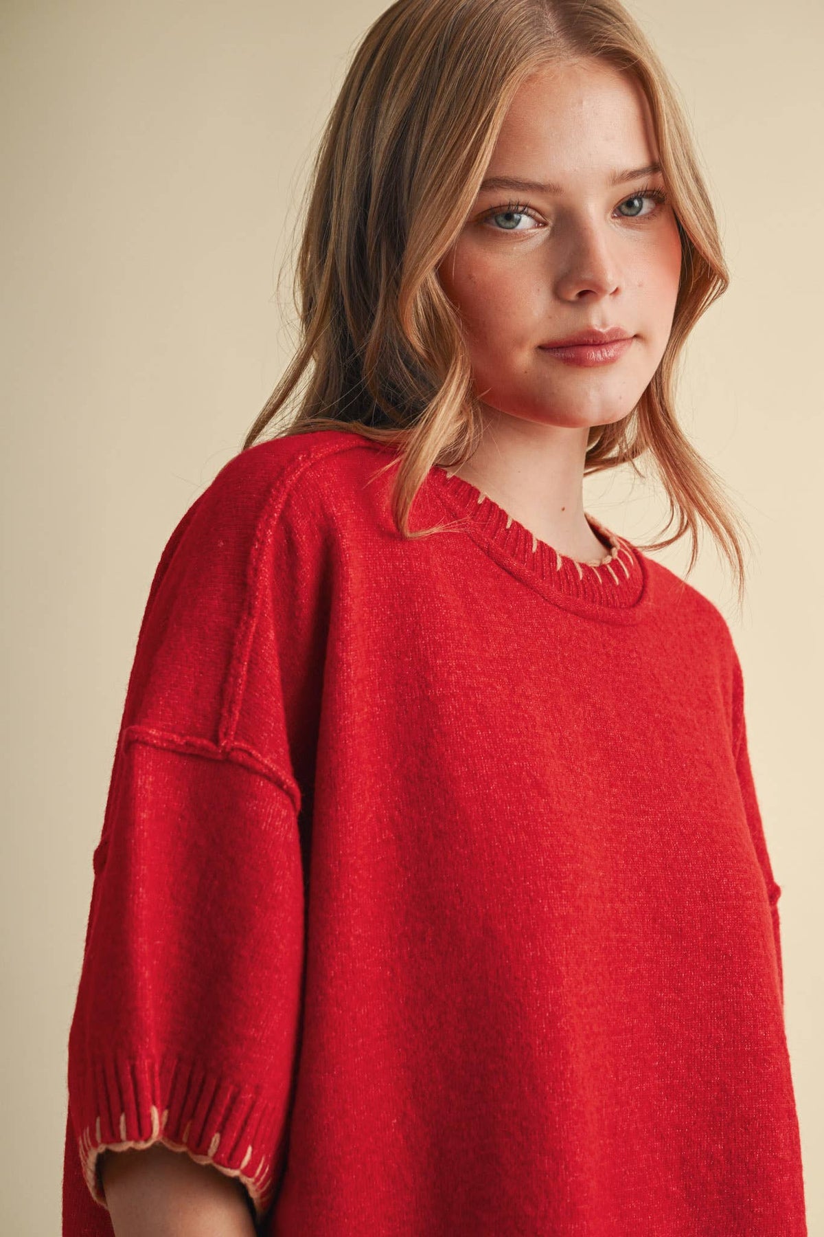 CONTRAST BLANKET STITCH MOCK NECK SHORT SLV SWEATER MSW11407