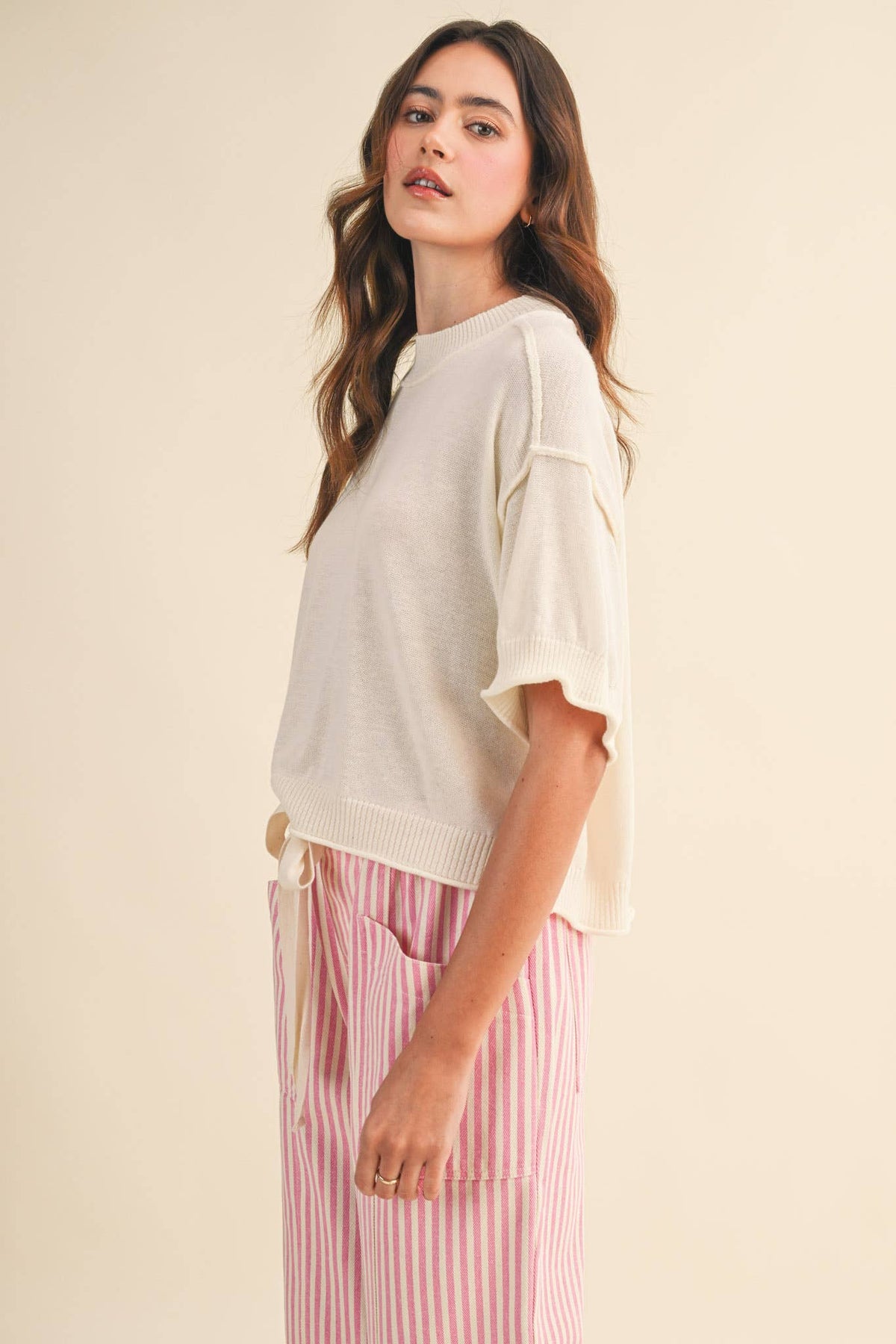 LIGHTWEIGHT KNIT MOCK NECK SHORT SLEEVE SWEATER MSW11311