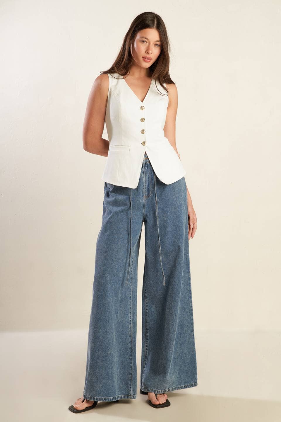 A solid woven vest - FJ1163