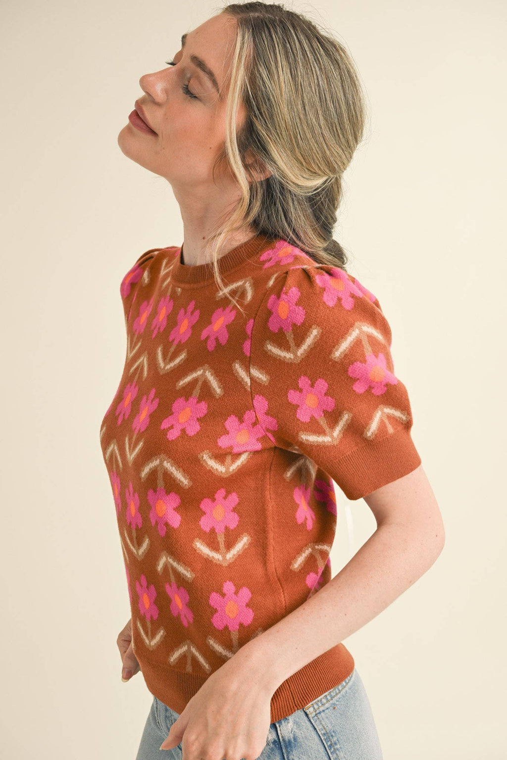 SHORT SLEEVE FLORAL KNIT SWEATER MSW10510