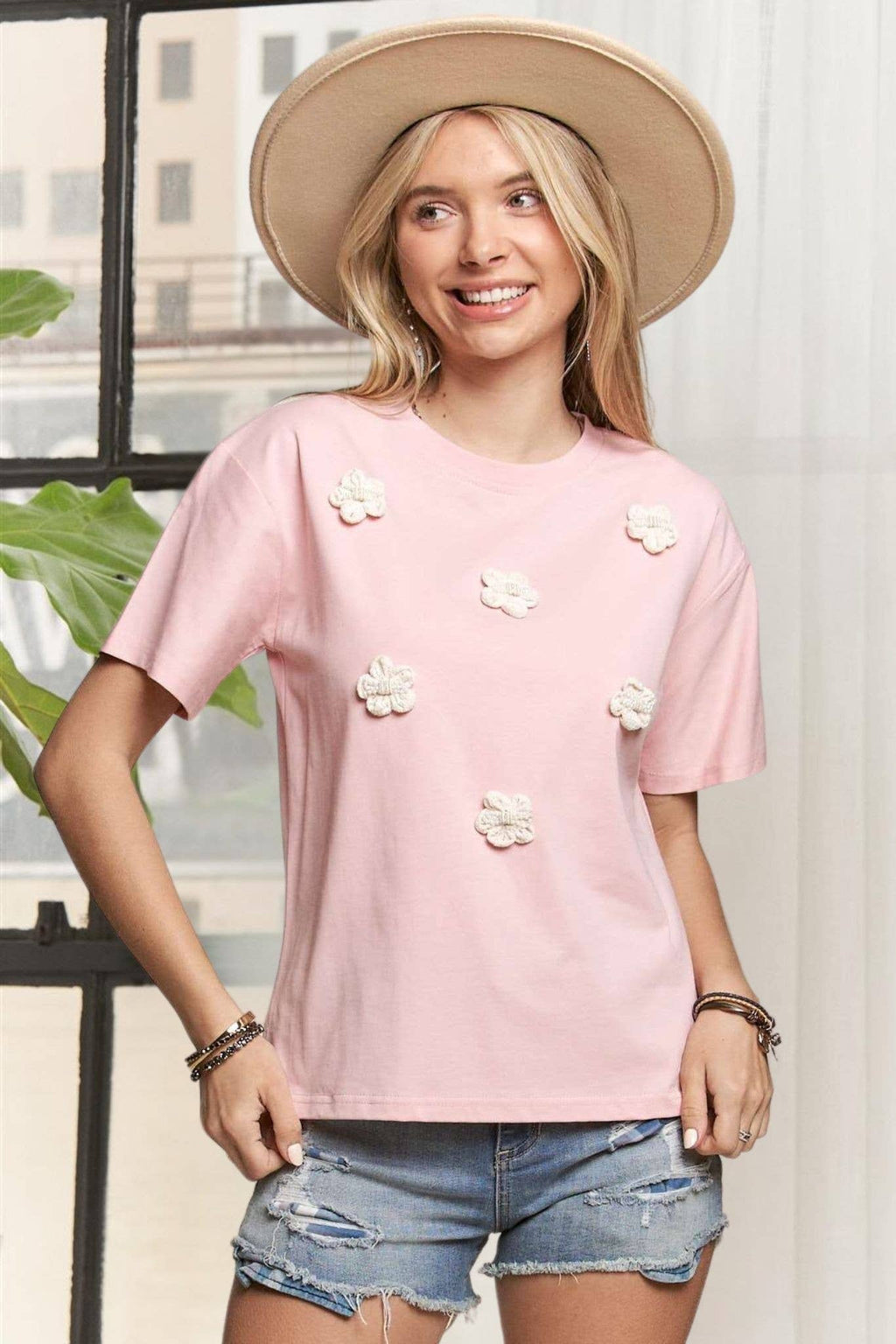 SOLID SHIRT W/PEARL ACCENT FLOWER PATCH- LET3629
