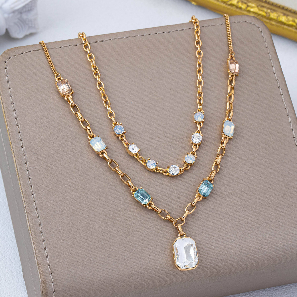 Pastel Layered Crystal Pendant Necklace Set | 80N93430