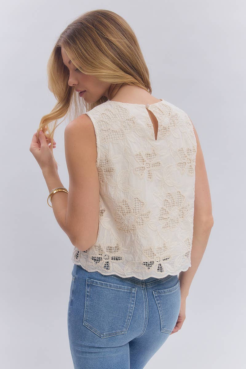 SLEEVELESS ROMANTIC LACE TOP WITH SOFT SCALLOPED HEM