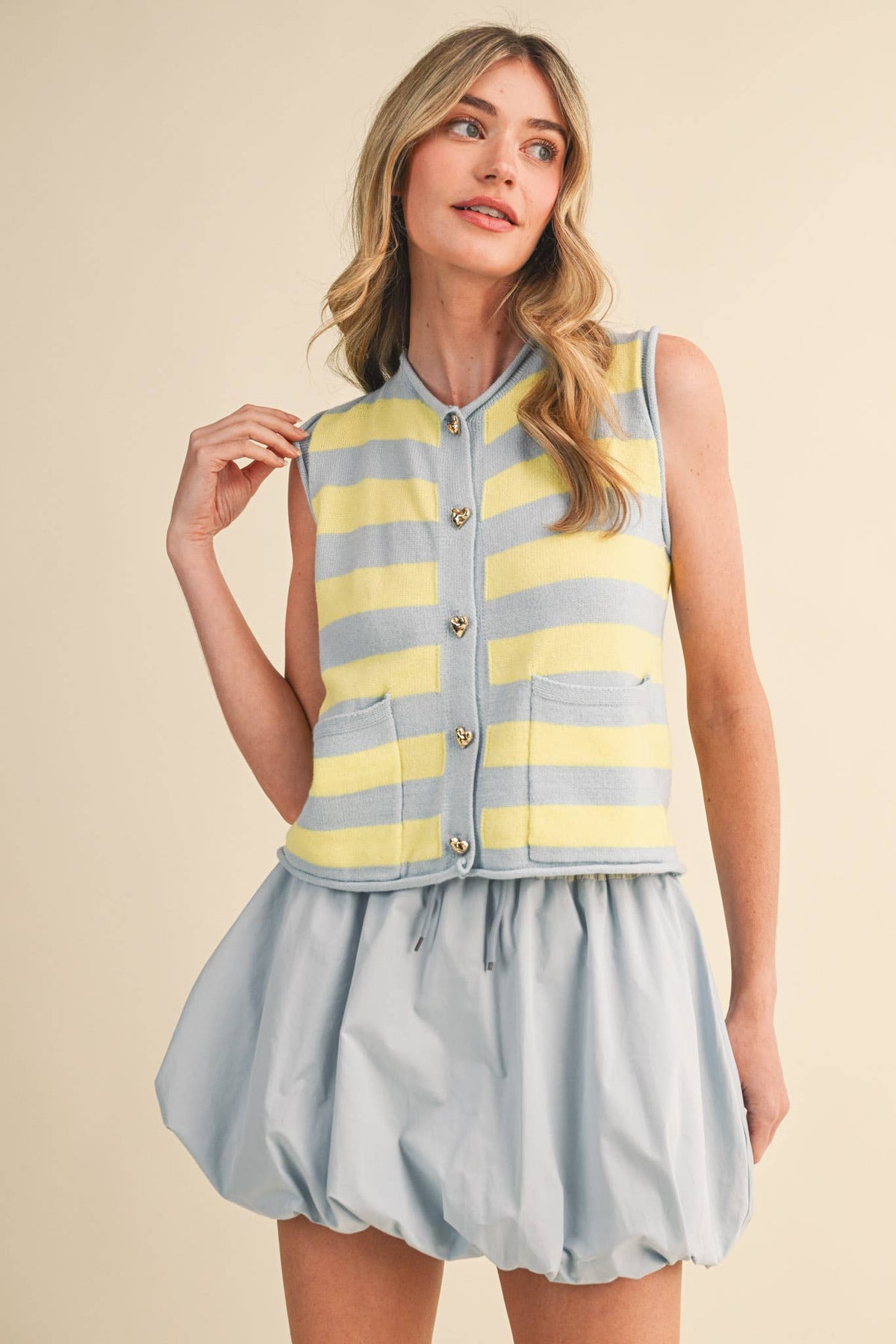 STRIPED KNIT SWEATER VEST MSW11347